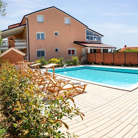 Foric Apartments With Outdoor Heated Pool Rab Town Bagian luar foto