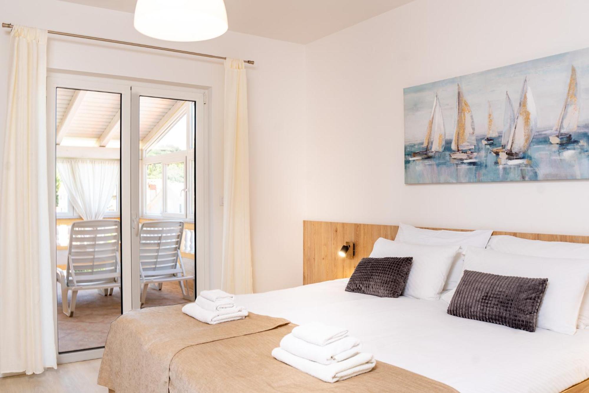Foric Apartments With Outdoor Heated Pool Rab Town Bagian luar foto