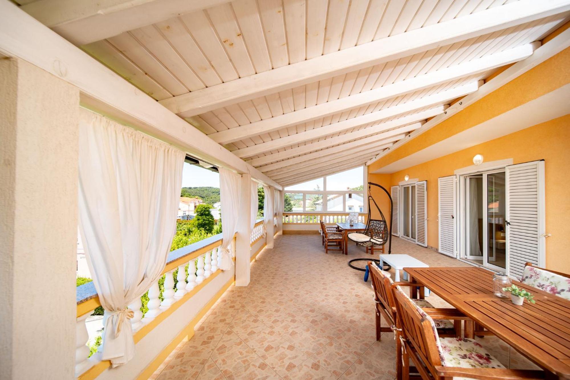 Foric Apartments With Outdoor Heated Pool Rab Town Bagian luar foto