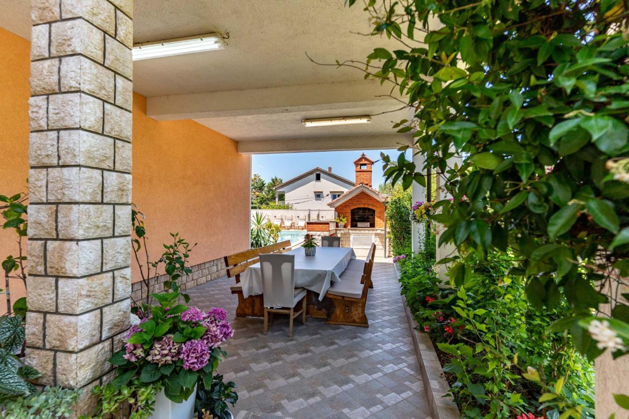 Foric Apartments With Outdoor Heated Pool Rab Town Bagian luar foto
