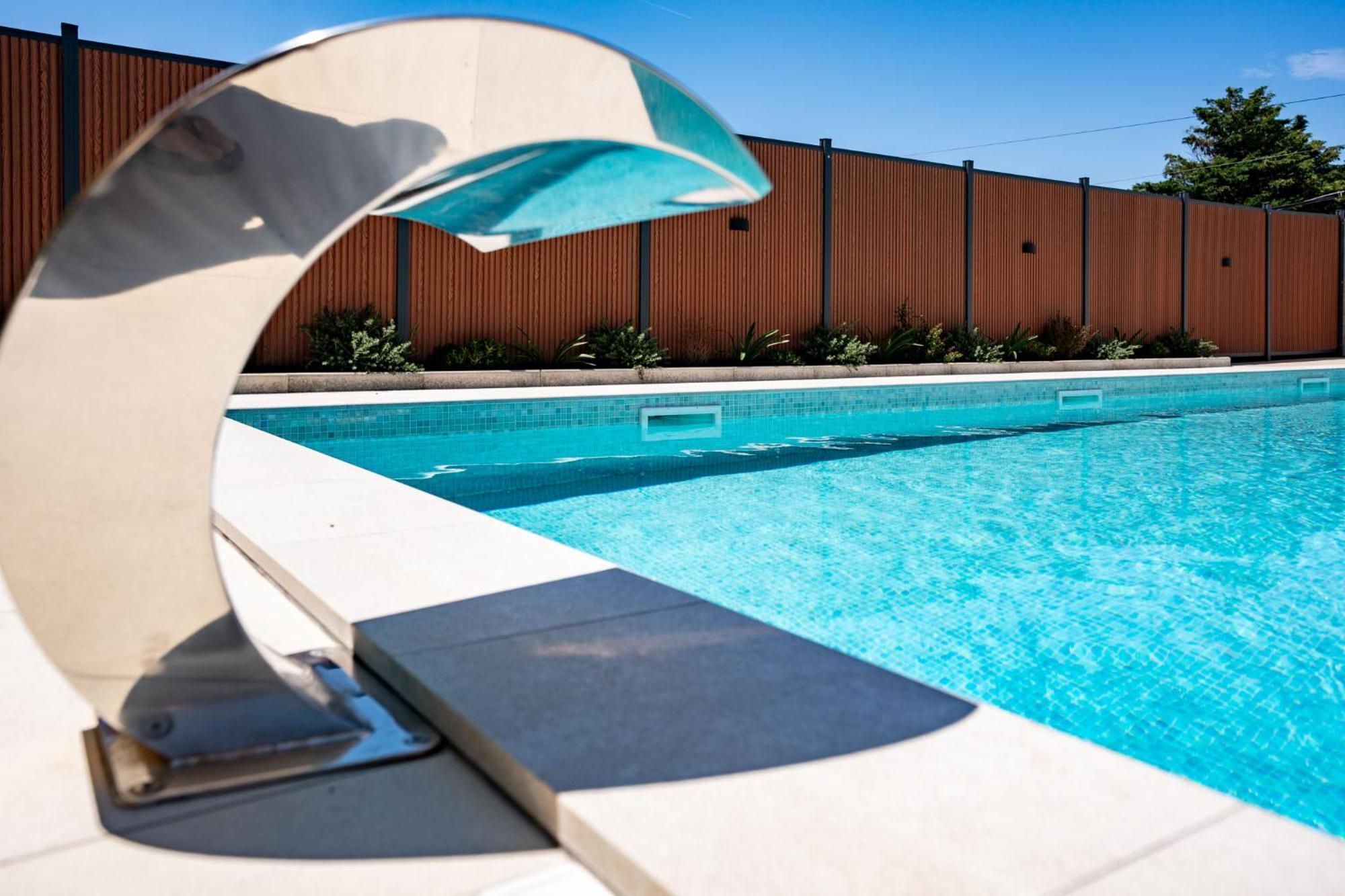 Foric Apartments With Outdoor Heated Pool Rab Town Bagian luar foto