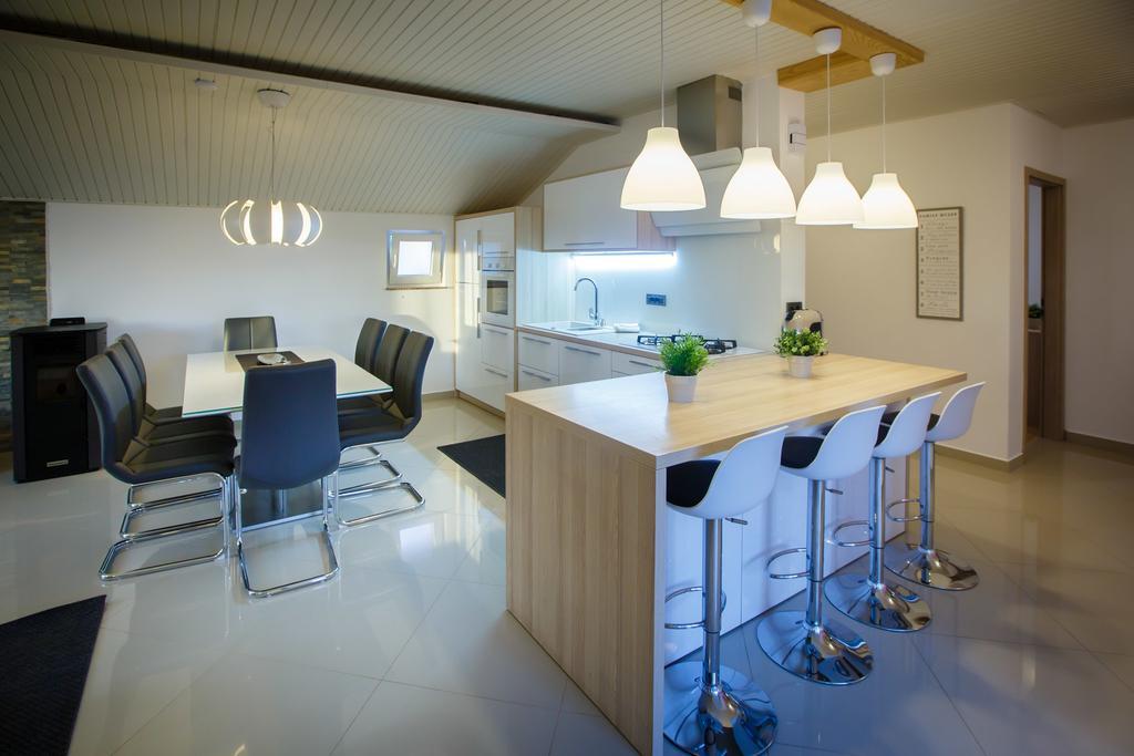 Foric Apartments With Outdoor Heated Pool Rab Town Bagian luar foto